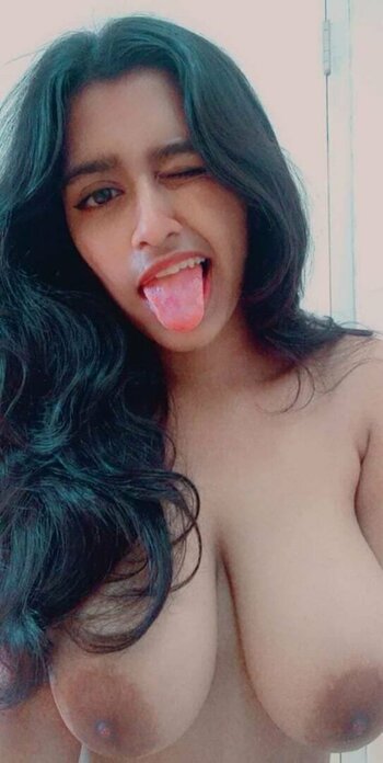 Sanjana Saba / it_z_suzieee Nude Leaks Photo 29