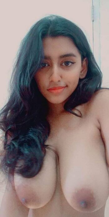 Sanjana Saba / it_z_suzieee Nude Leaks Photo 32
