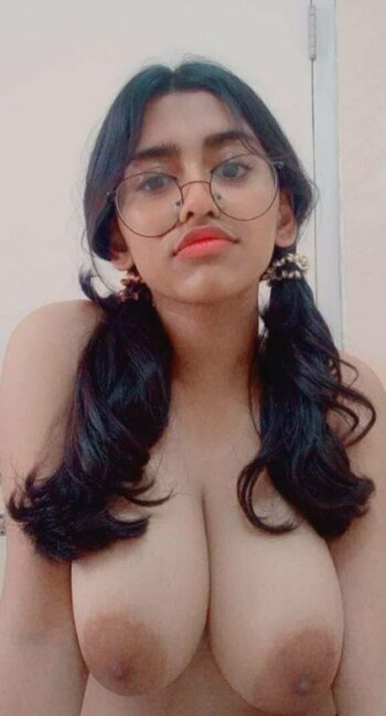 Sanjana Saba / it_z_suzieee Nude Leaks Photo 39
