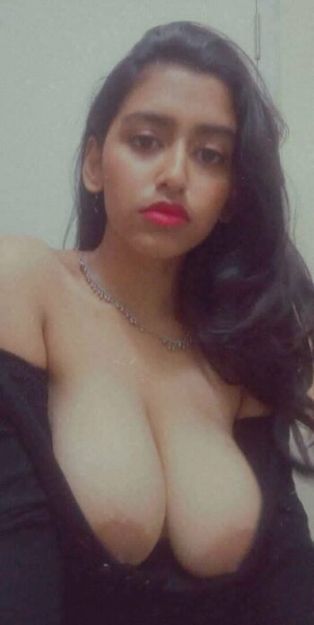 Sanjana Saba / it_z_suzieee Nude Leaks Photo 41