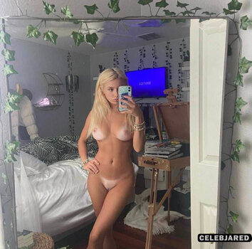 Sarah Argabrite / leaked Snapchat / sarahargabrite / sarahbrite18 Nude Leaks OnlyFans Photo 2