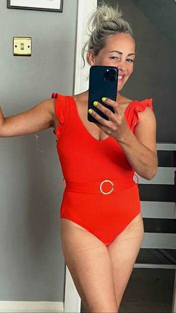 Sarah Cawood / TV Presenter / sarahcawood Nude Leaks Photo 25