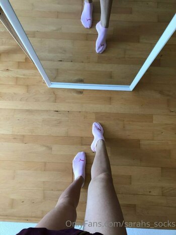 Sarahs_fetish_world / sarahs_socks Nude Leaks OnlyFans Photo 18