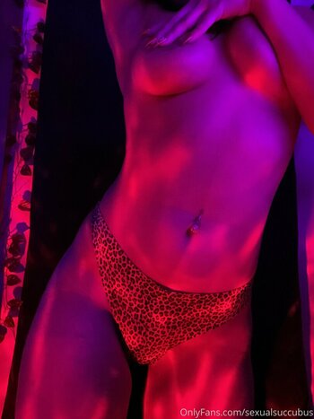 Sexualsuccubus / wrappedindesiree Nude Leaks OnlyFans Photo 46