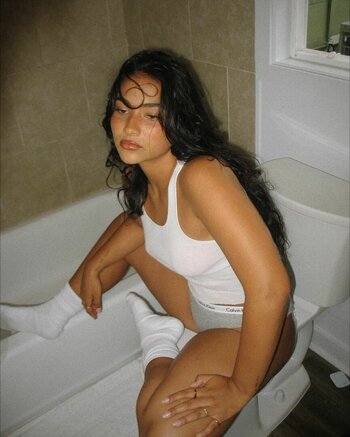 Sienna Mae Gomez / siennagomezz / siennamaegomez Nude Leaks OnlyFans Photo 95