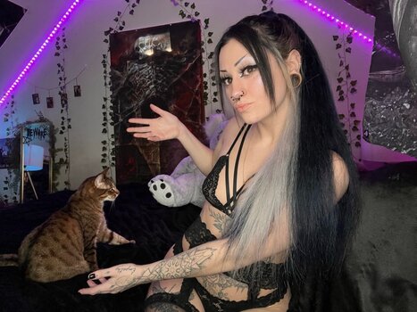 Sliceperfection / Amelia Carnifex / ameliaxnsfw / petite.tatts Nude Leaks OnlyFans Photo 2