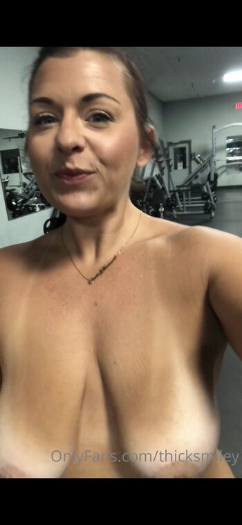 smiley_thickness / thicksmiley Nude Leaks OnlyFans Photo 9