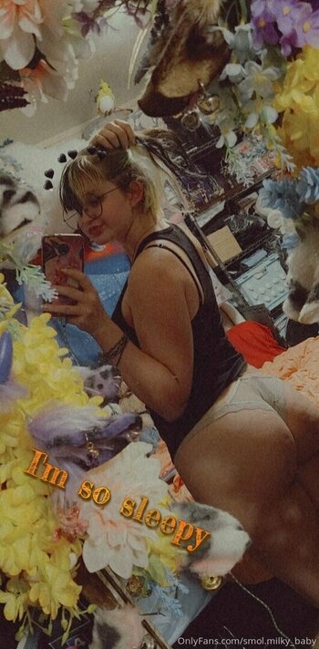 smol.milky_baby Nude Leaks Photo 10