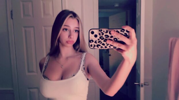 sofyaplotnikova / https: / xsofya_x Nude Leaks Photo 25