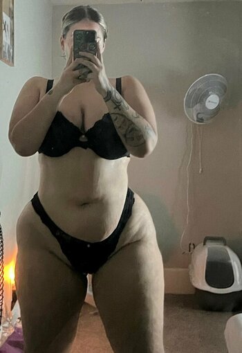 Sophia Cundiff / glizzycatcher / sophiacundiff Nude Leaks OnlyFans Photo 6