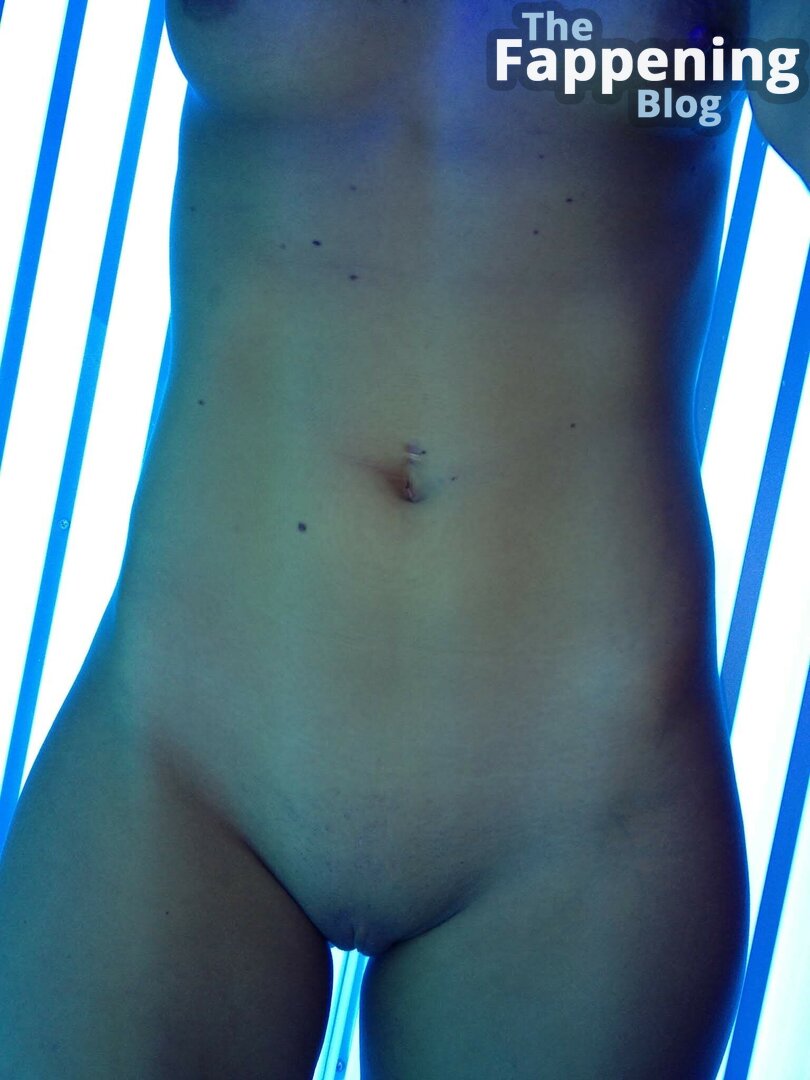 Sophie swaney nude photos