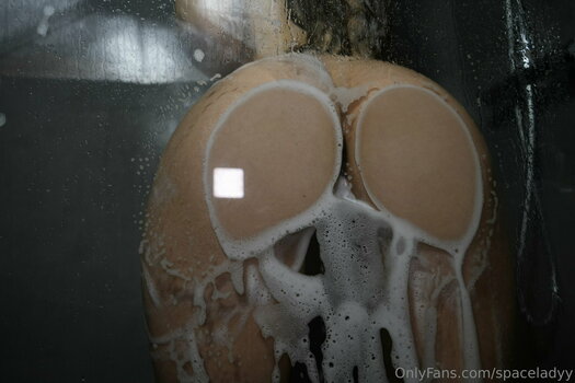 spaceladyy Nude Leaks Photo 2