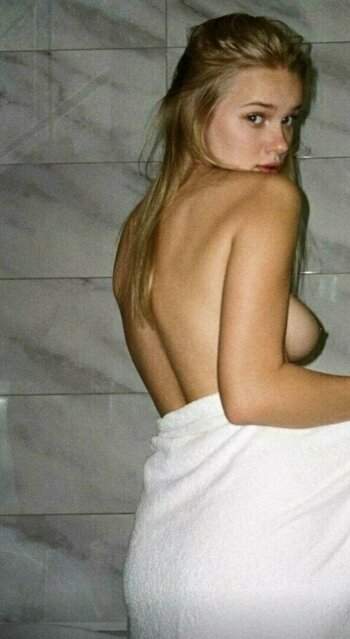 Stasia Yarysh Nude Leaks Photo 28