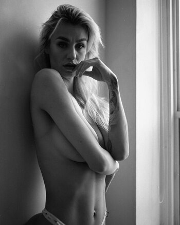 Stefanie Drew / Skyler HBerg / stefiedrew / tallestmermaid Nude Leaks OnlyFans Photo 8