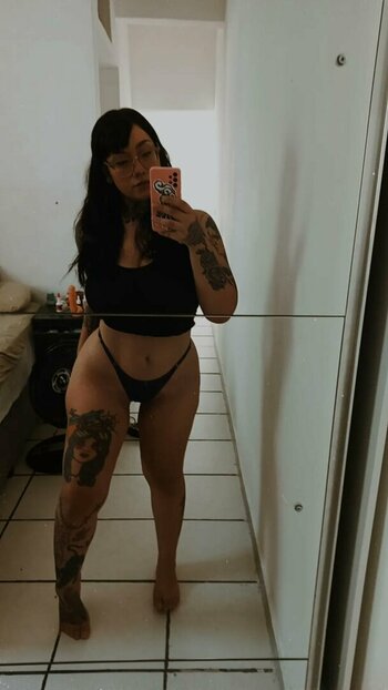 Stephanie Medeiros / Teteeh / stephaniemadeit Nude Leaks Photo 13
