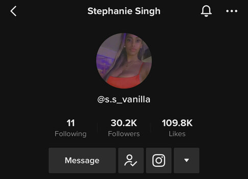 Stephanie Singh / s.s_vanilla Nude Leaks Photo 8