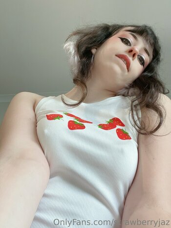 Strawberryjaz / _strawberryjaz_ Nude Leaks OnlyFans Photo 24
