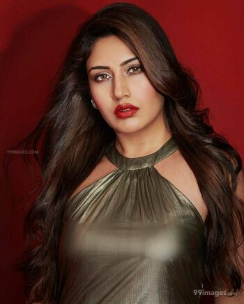 Surbhi Chandna / https: / officialsurbhic Nude Leaks Photo 41