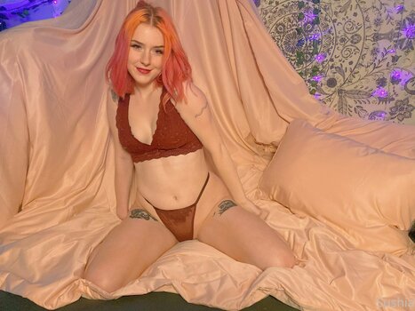 Sushi Taylor / https: Nude Leaks Photo 26