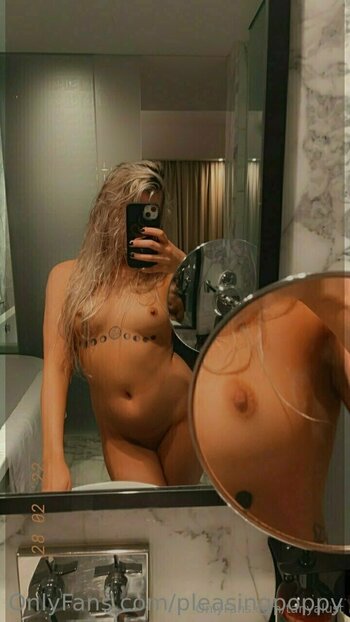 tanyalust Nude Leaks Photo 14