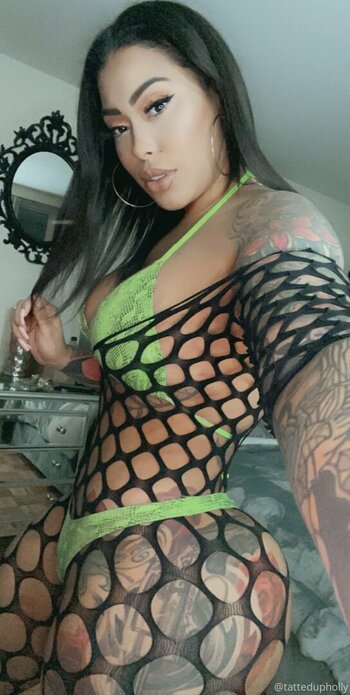 TattedUpHolly / tatted.up.holly Nude Leaks OnlyFans Photo 1
