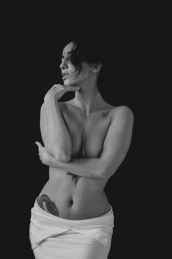 Thais Yoga / Thaisyoga / extremely sexy / layla_yoga / thaisyyoga Nude Leaks OnlyFans Photo 45