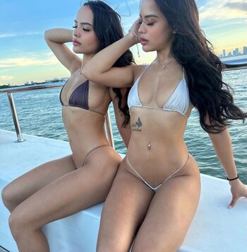 The Connell Twins / chrsty.oc / theconnelltwins Nude Leaks OnlyFans Photo 19