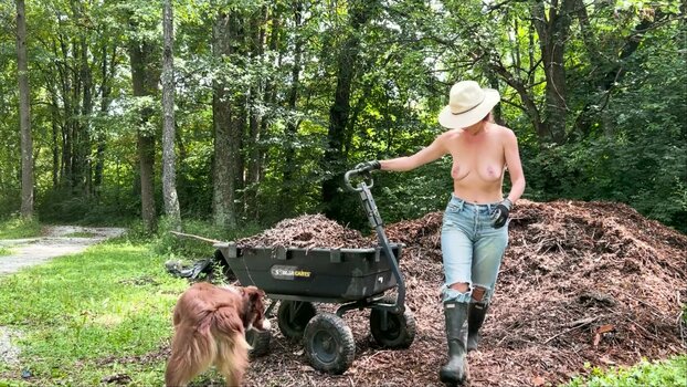 The Naked Gardener / the_naked_gardener / thenakedgardener_official Nude Leaks OnlyFans Photo 17
