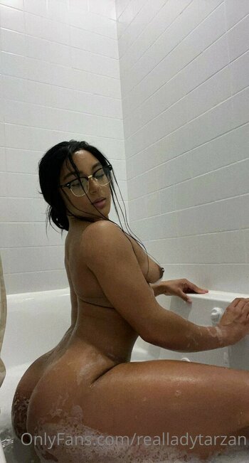 The Real Lady Tarzan / Naturebooty / realladytarzan Nude Leaks OnlyFans Photo 1