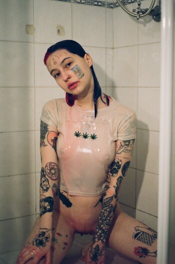The Saddest Goddess / hurricanenamedember / thesaddestgoddess Nude Leaks OnlyFans Photo 20