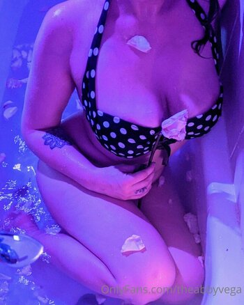 theabbyvega Nude Leaks Photo 3