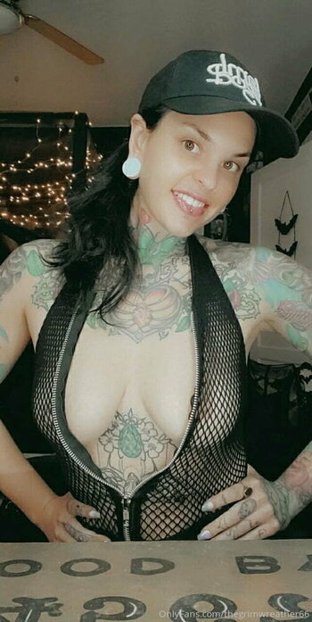 thegrimwreather66 / Sarah Claxton / sarahclaxtonmodeling Nude Leaks OnlyFans Photo 10