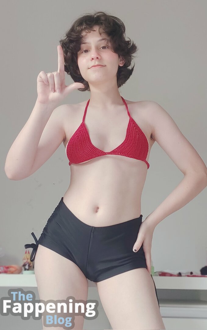 Theo Neko transando - cenas intensas de prazer