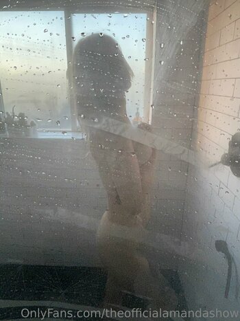 theofficialamandashow Nude Leaks Photo 9