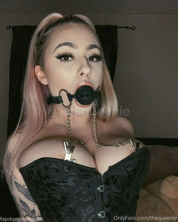 Thequeenie Nude Leaks OnlyFans Photo 26