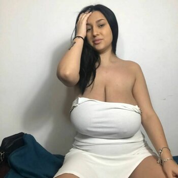 Tianaz Melons / tianamelons / tianazmelons Nude Leaks OnlyFans Photo 35