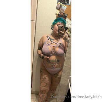 time.lady.bitch Nude Leaks Photo 8
