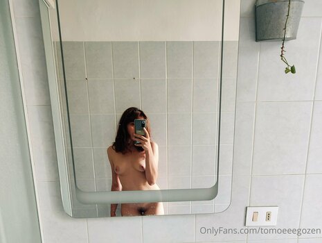 tomoeeegozen Nude Leaks Photo 5