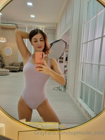 topmodel_alice Nude Leaks Photo 2