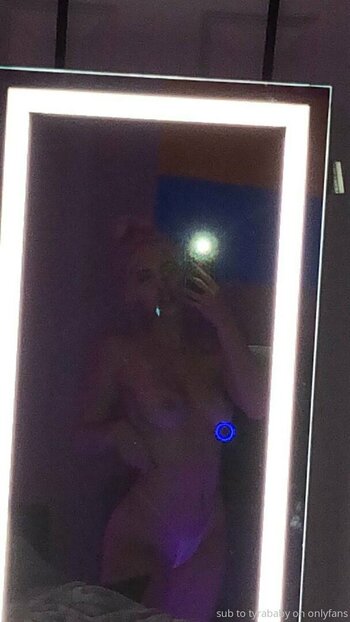 tyrababy Nude Leaks Photo 24