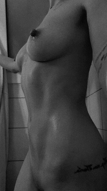 Tzouma Mym Nude Leaks Photo 26