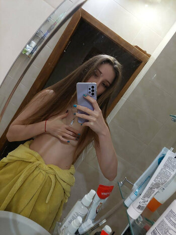 ukrainian_twins Nude Leaks Photo 18