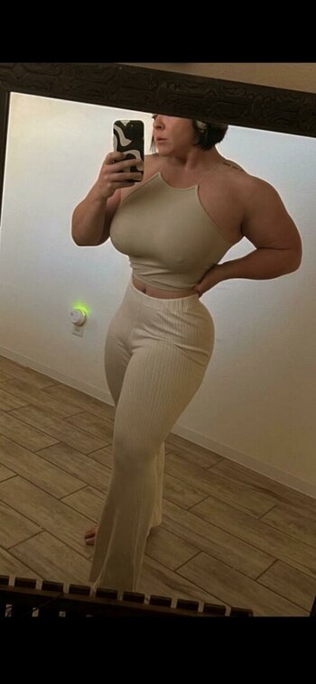 Urmommymaggie / 44mmags / BIGMAGS / Stolen Mags / stolen-mags Nude Leaks OnlyFans Photo 17