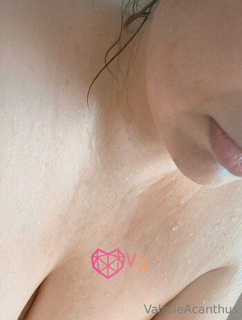 val.acanthus Nude Leaks Photo 25