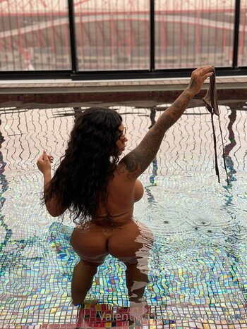 Valentina Ferraz / valentinaeneidoca / valentinaferrazreal Nude Leaks OnlyFans Photo 9
