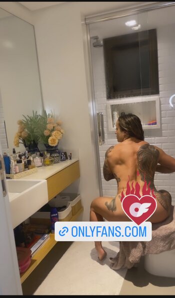 Vanessa Alvares / vanessa.alvares / vanessa_powerlifter Nude Leaks OnlyFans Photo 14