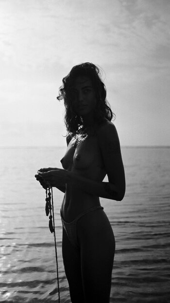 Vanessa Moe / Vanessaanela Nude Leaks Photo 51