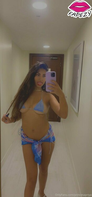 Venezuelan / princesapriya Nude Leaks OnlyFans Photo 30