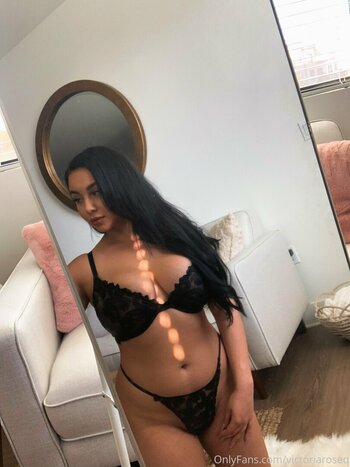 victoriaroseq / svictoriarose / victoriarose Nude Leaks OnlyFans Photo 43