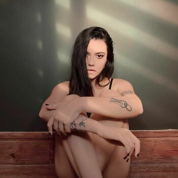 Violet Orlandi / https: / tinyshysiren / violet_orlandi Nude Leaks OnlyFans Photo 28